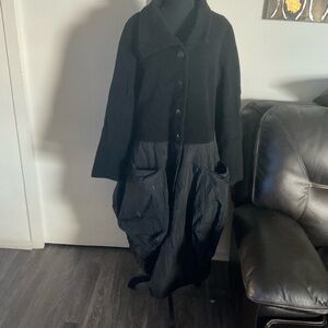 Luukaa Sculptural Mixed-Media Statement Coat – Size 14